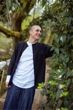 Chemise Harree -Ethno Style Soldes chemise coton leger noir boutons noix de coco harree 2