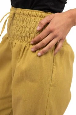 Pantacourt Moutarde -Ethno Style Soldes pantacourt corsaire confort moutarde 3