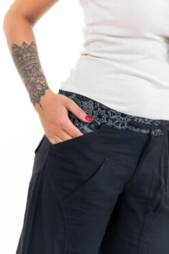 Pantalon Khalei -Ethno Style Soldes pantalon hybride original print khalei 3