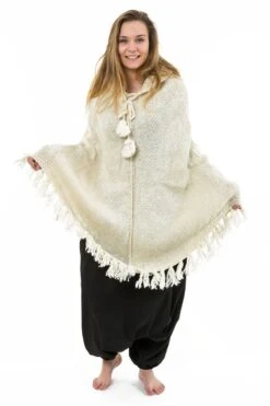 Poncho Creme